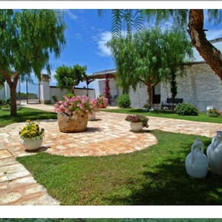 Room In Bb - Stunning Quadruple Room In Ancient Masseria Near The Sea In A Quiet Olive Trees オストゥーニ エクステリア 写真