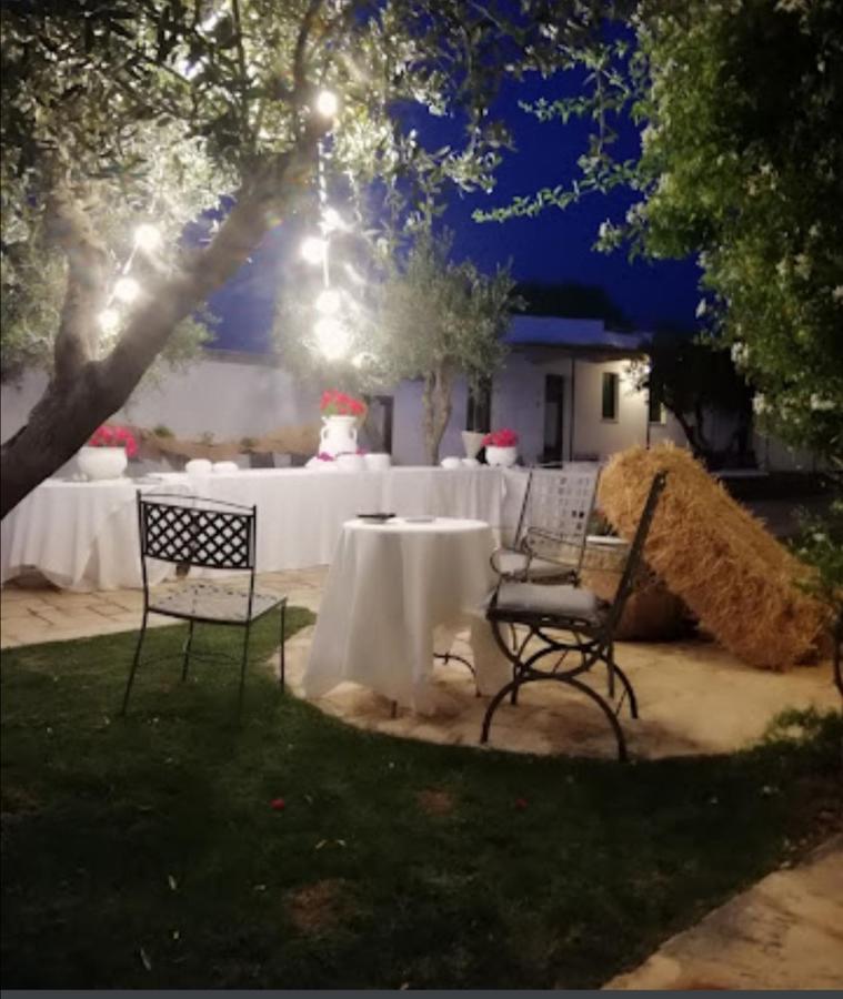 Room In Bb - Stunning Quadruple Room In Ancient Masseria Near The Sea In A Quiet Olive Trees オストゥーニ エクステリア 写真